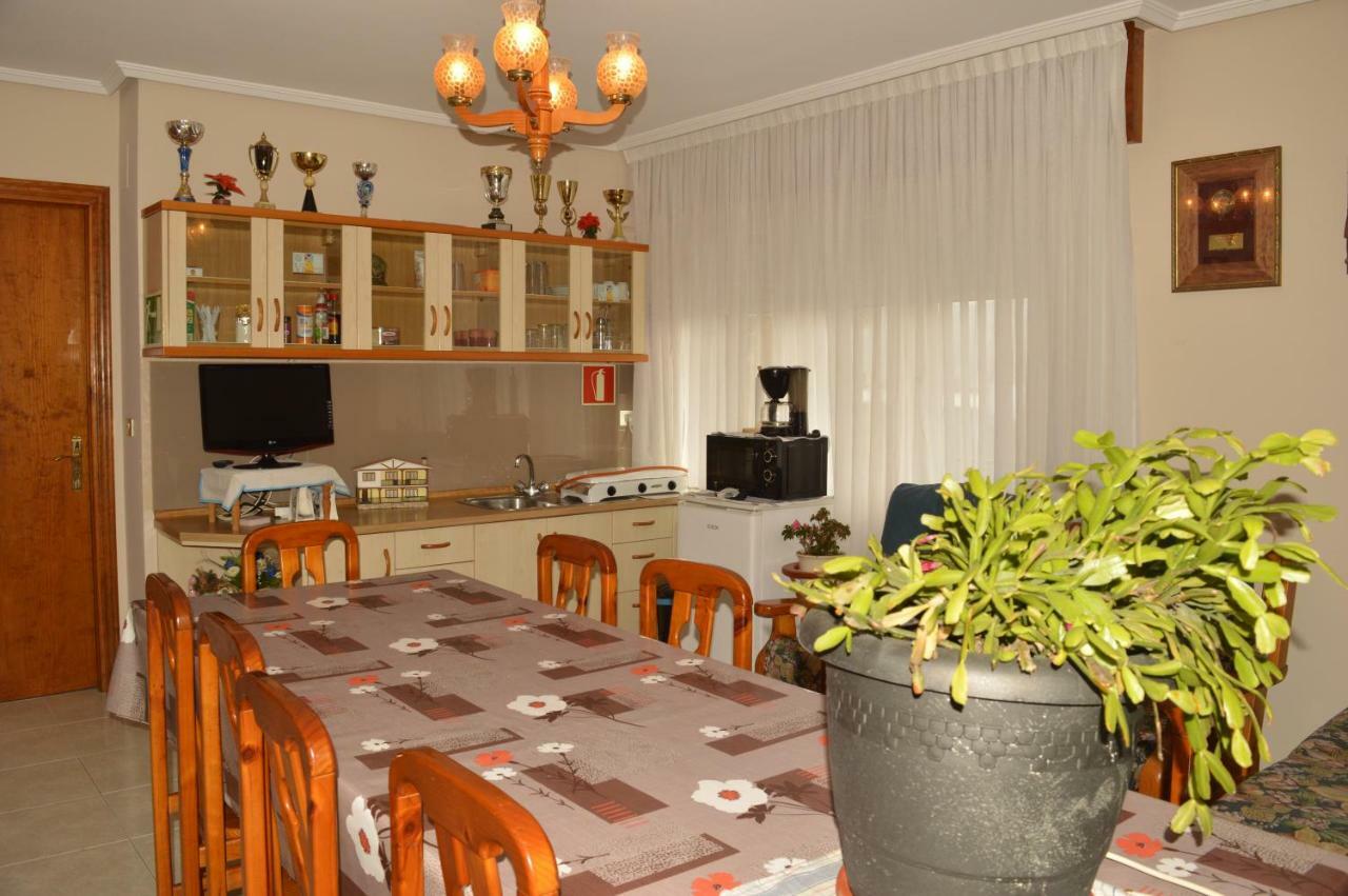 El Txakoli Guest House Amurrio Luaran gambar