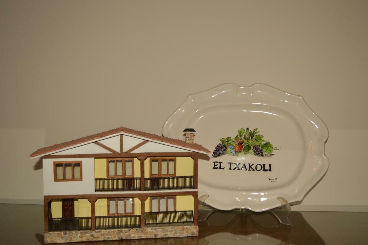 El Txakoli Guest House Amurrio Luaran gambar