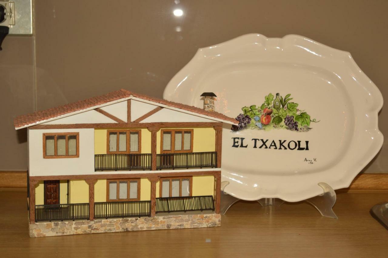 El Txakoli Guest House Amurrio Luaran gambar
